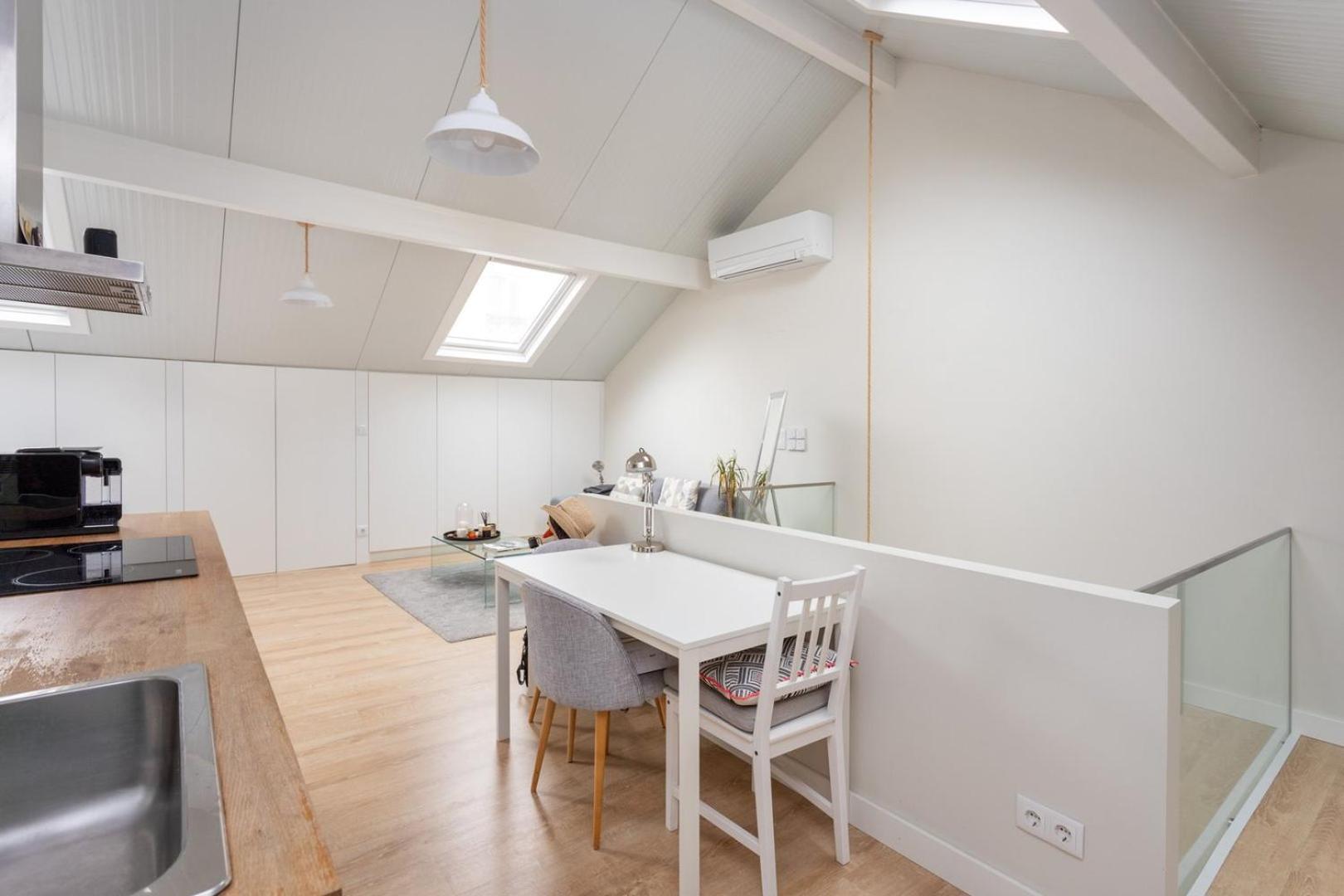 Apartment Modern Loft In Principe Real - Aircon | By Airnest Lisbon